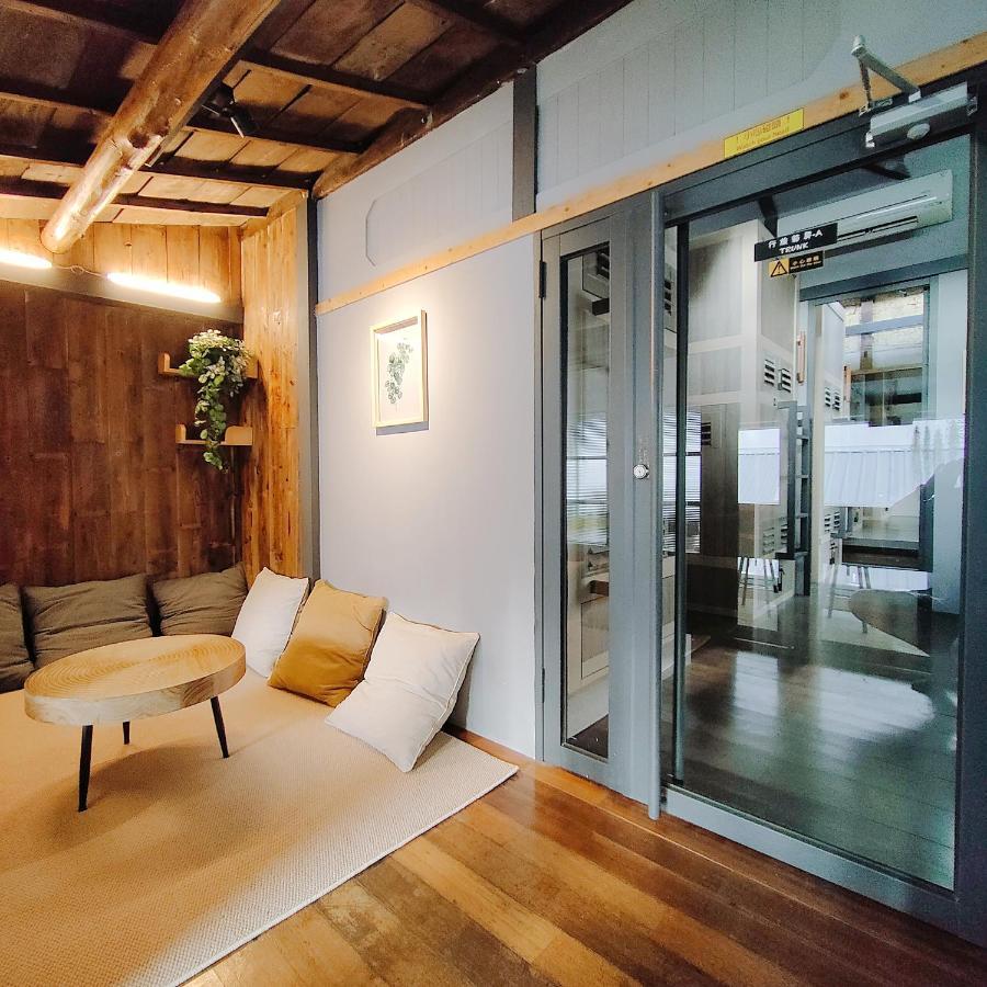 Jerry'S Mazehut Hostel Tainan Esterno foto