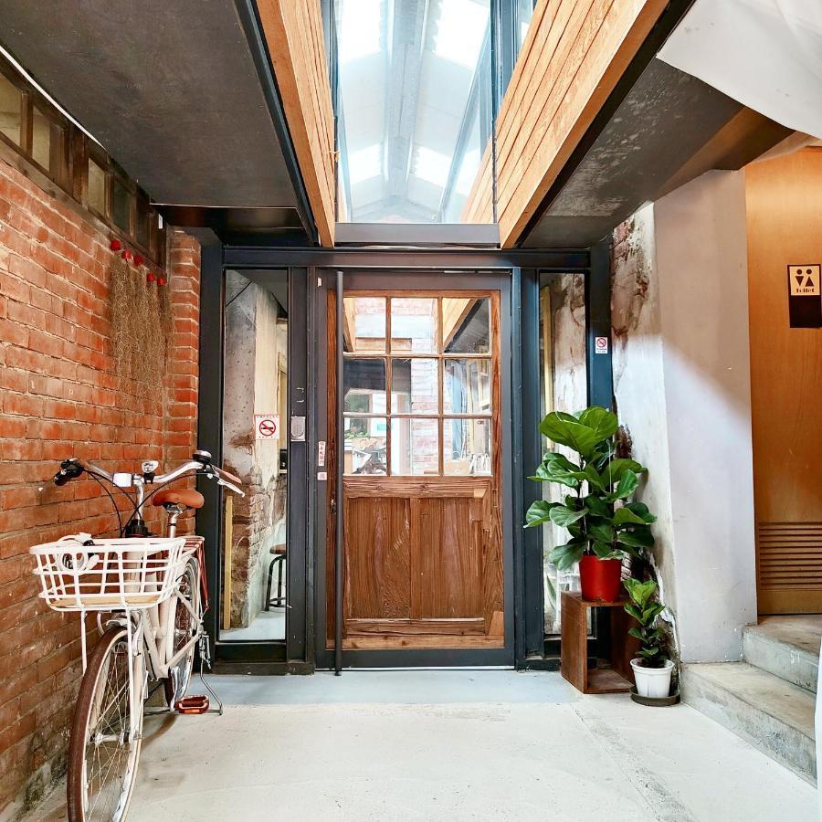 Jerry'S Mazehut Hostel Tainan Esterno foto