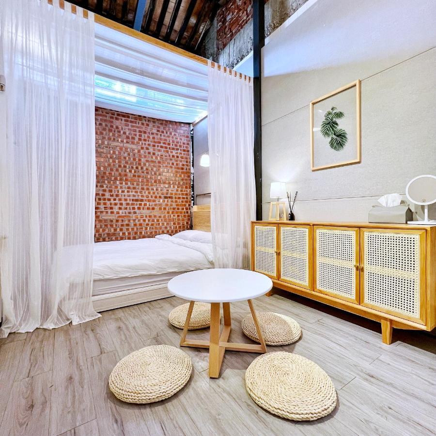 Jerry'S Mazehut Hostel Tainan Esterno foto